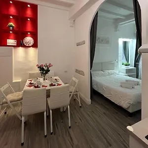 Michelangelo's Place Apartamento